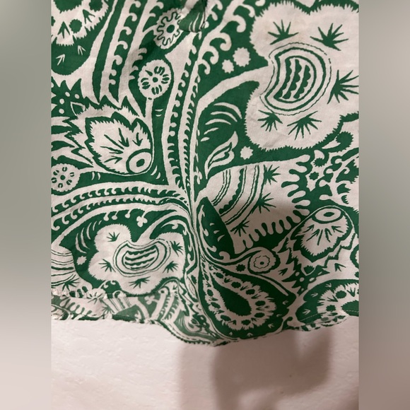 ⛵️Anthropology Maeve Green and White Paisley floral print blouse size Xsmall GUC - Picture 6 of 10